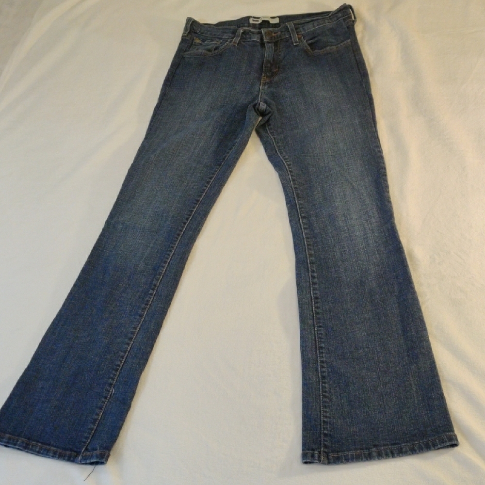 Levi's. Classic Blue Women's Jeans W29 L34